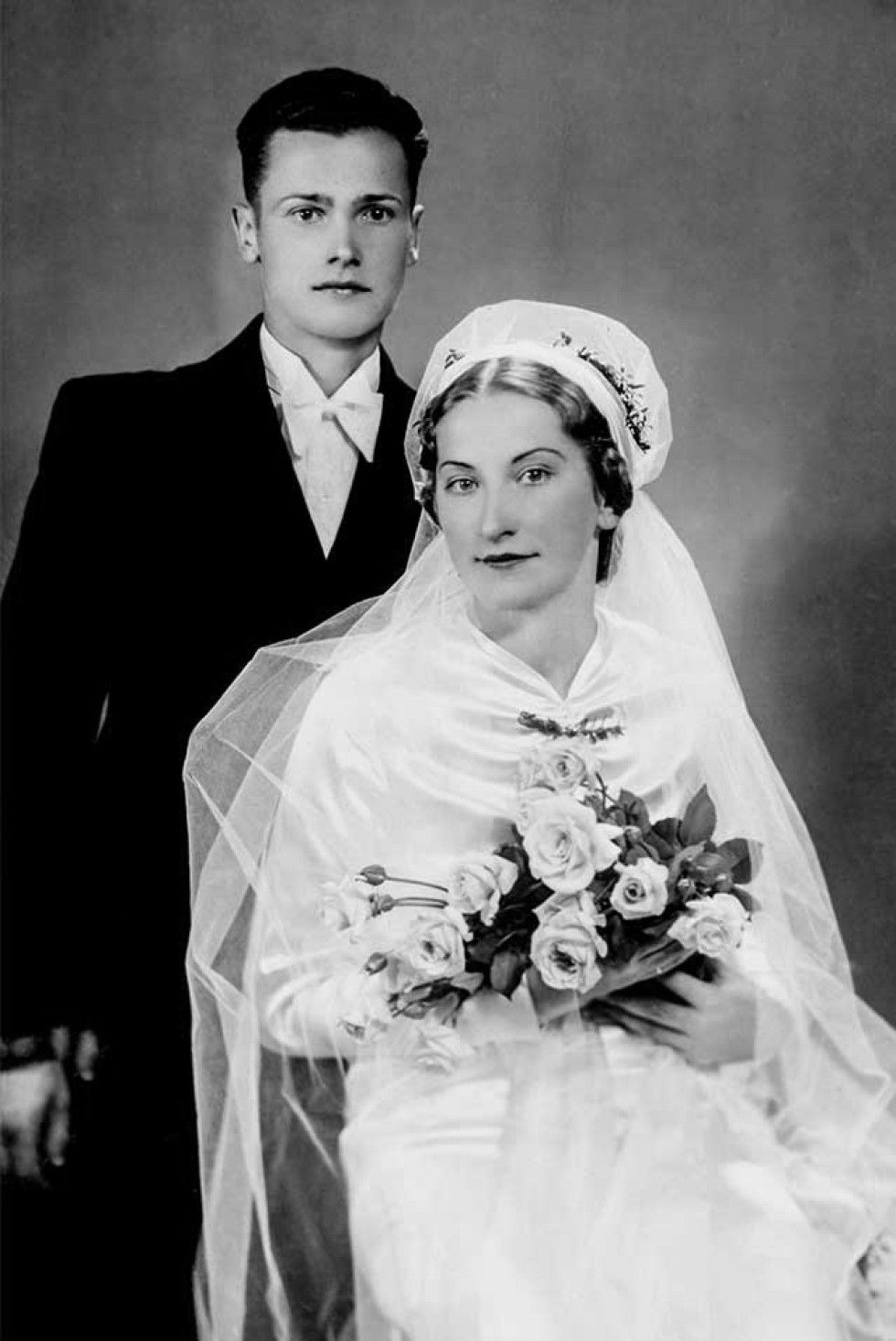 gammal bild på ett brudpar