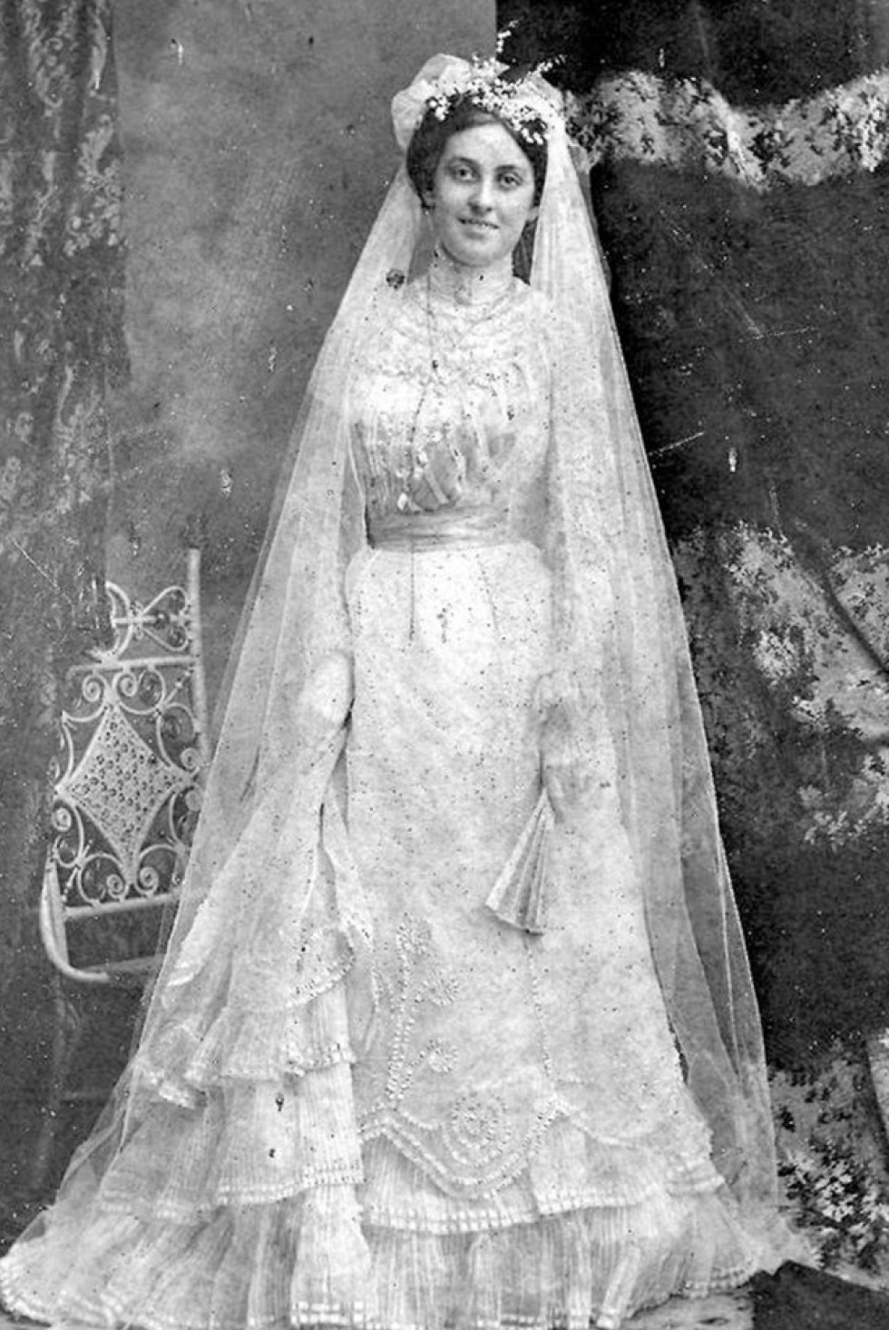 Brudklänningens utveckling – från traditionell brudskrud till modernt bröllopsmode