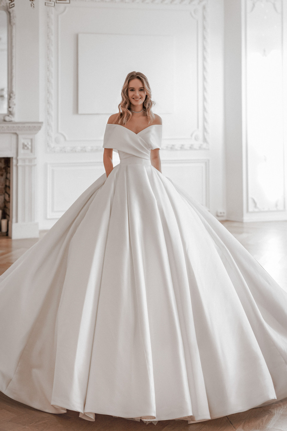 ballgown wedding dress