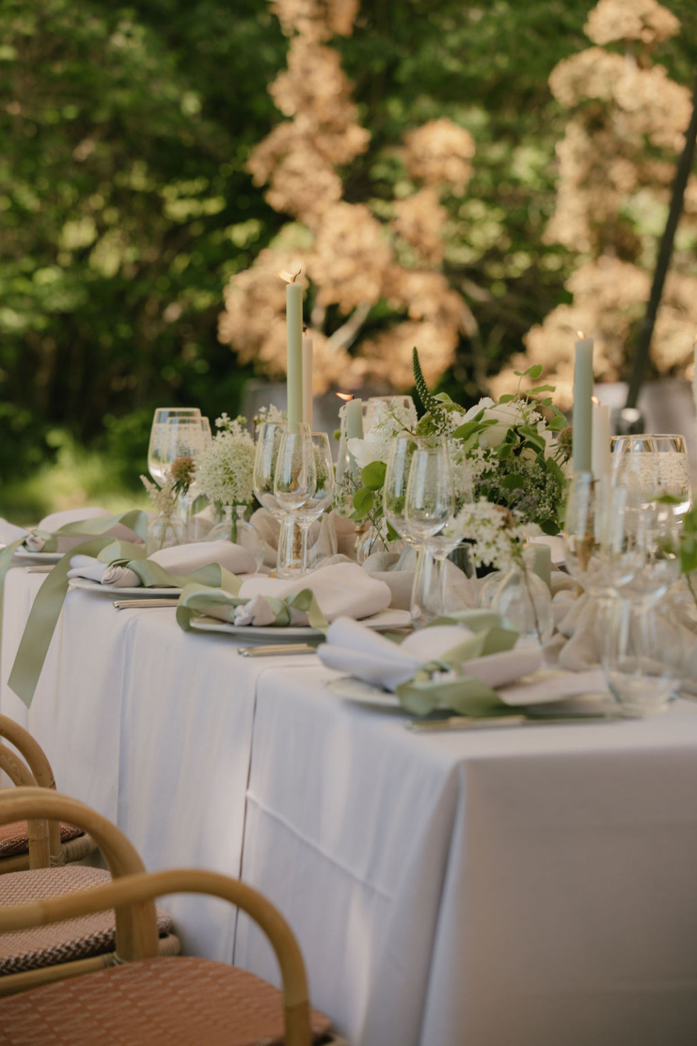 bröllopsdekor från ett temabröllop planerat av Eddie Love, med kreativ styling och helhetskoncept.